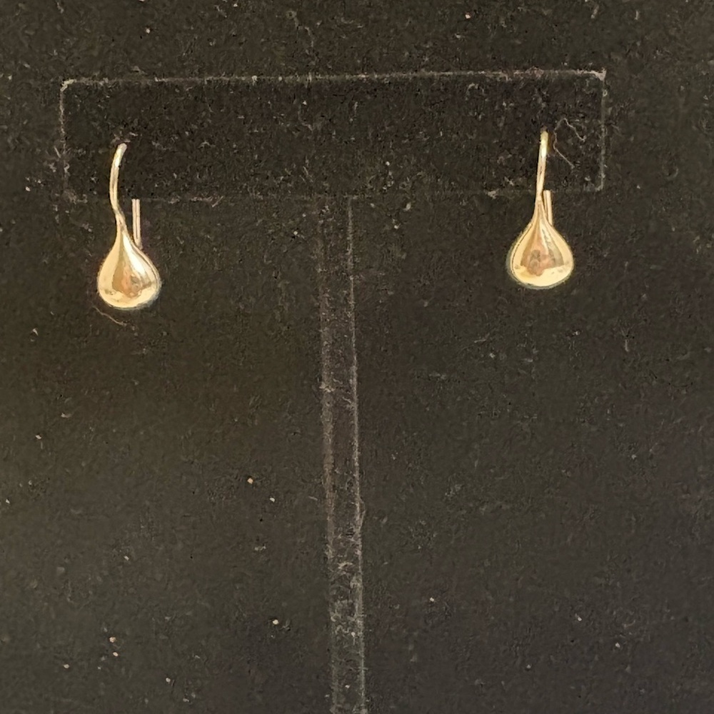 Elegant Puffy Silver Tone  Teardrop Earrings